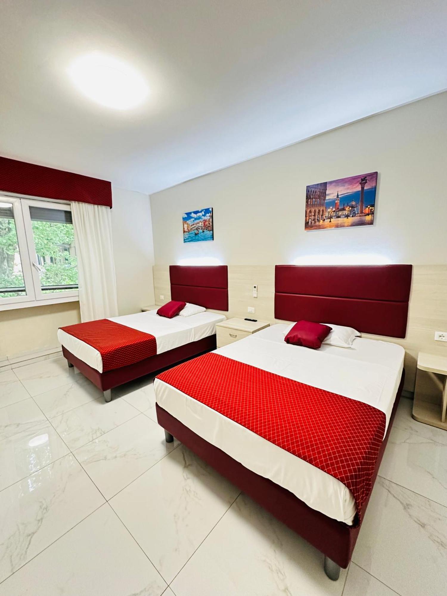 Hotel Dream Hub à Mestre Extérieur photo