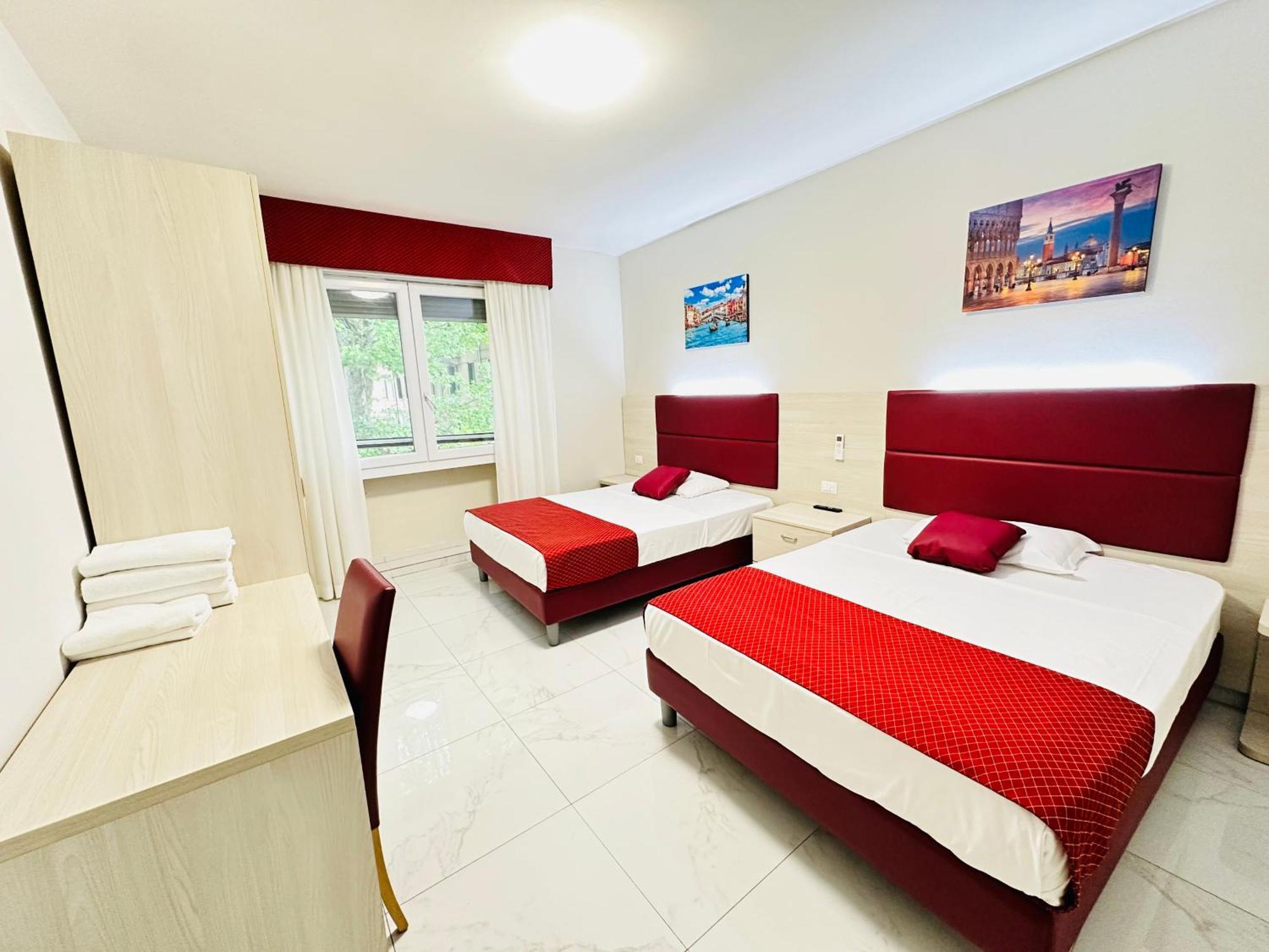 Hotel Dream Hub à Mestre Extérieur photo