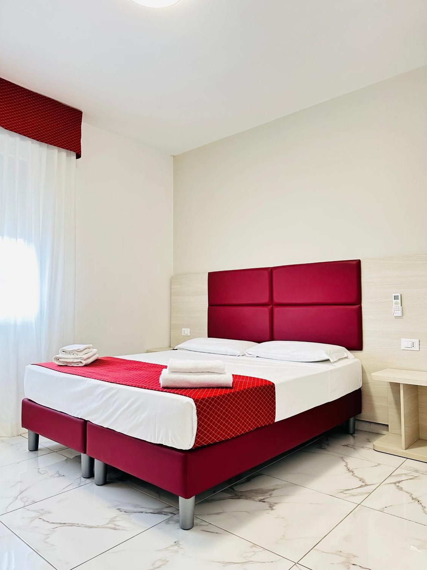 Hotel Dream Hub à Mestre Extérieur photo