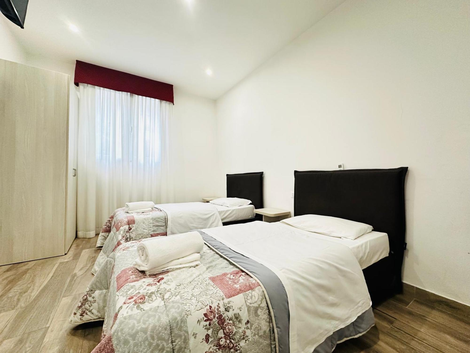 Hotel Dream Hub à Mestre Extérieur photo