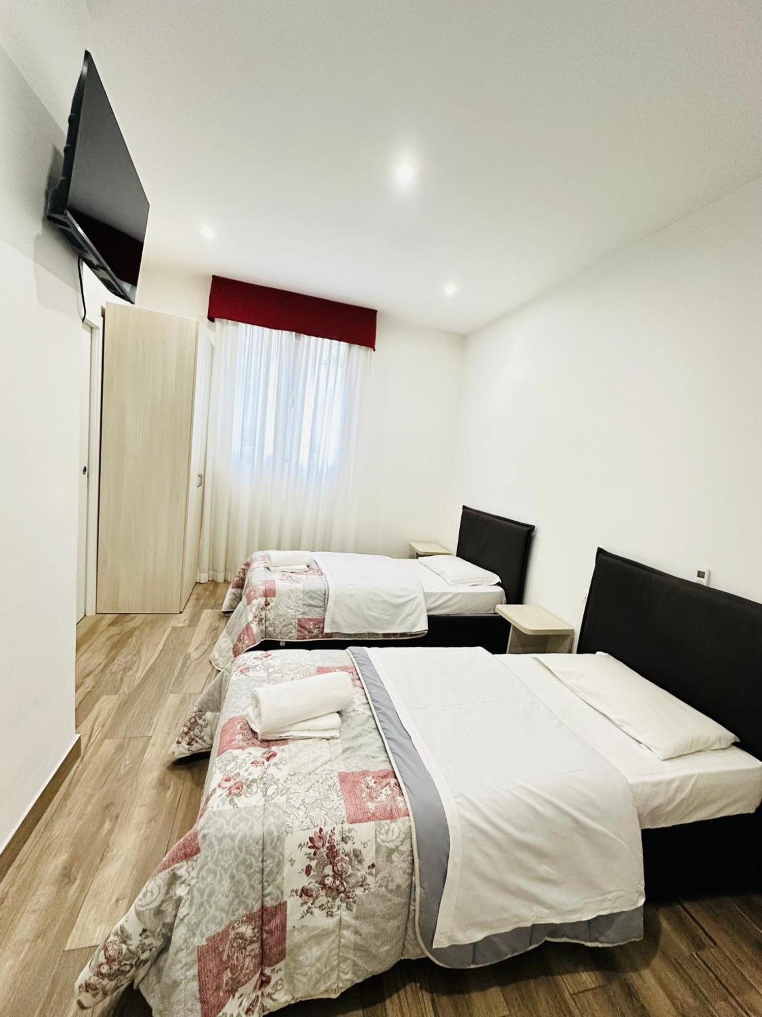 Hotel Dream Hub à Mestre Extérieur photo