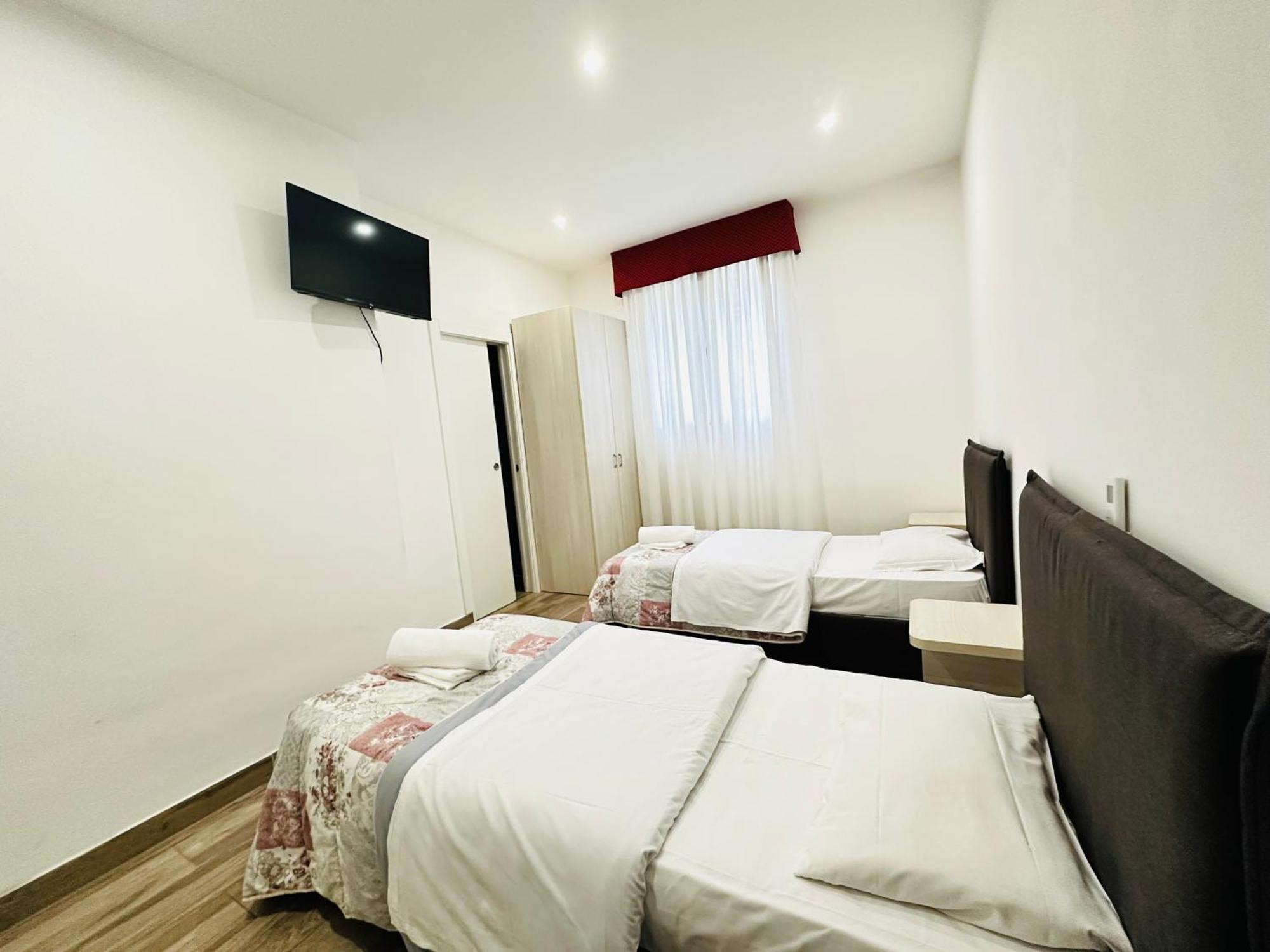 Hotel Dream Hub à Mestre Extérieur photo